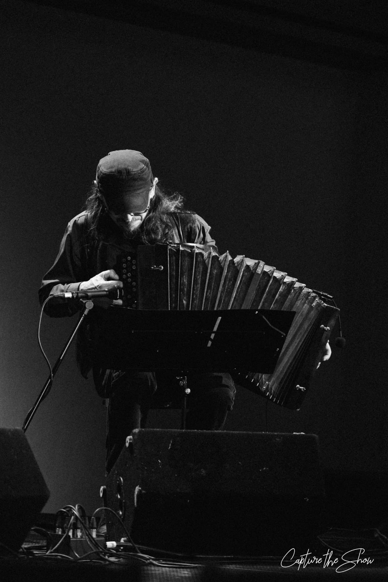 Walther neben Gerald und Mari. Österreich ist frei. Cselley Mühle. 