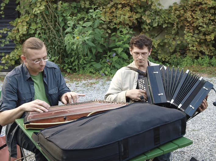walther und karl seit 2008 auf jedem typosymposion der tga auf schloss raabs, live an jedem eröffnungsabend